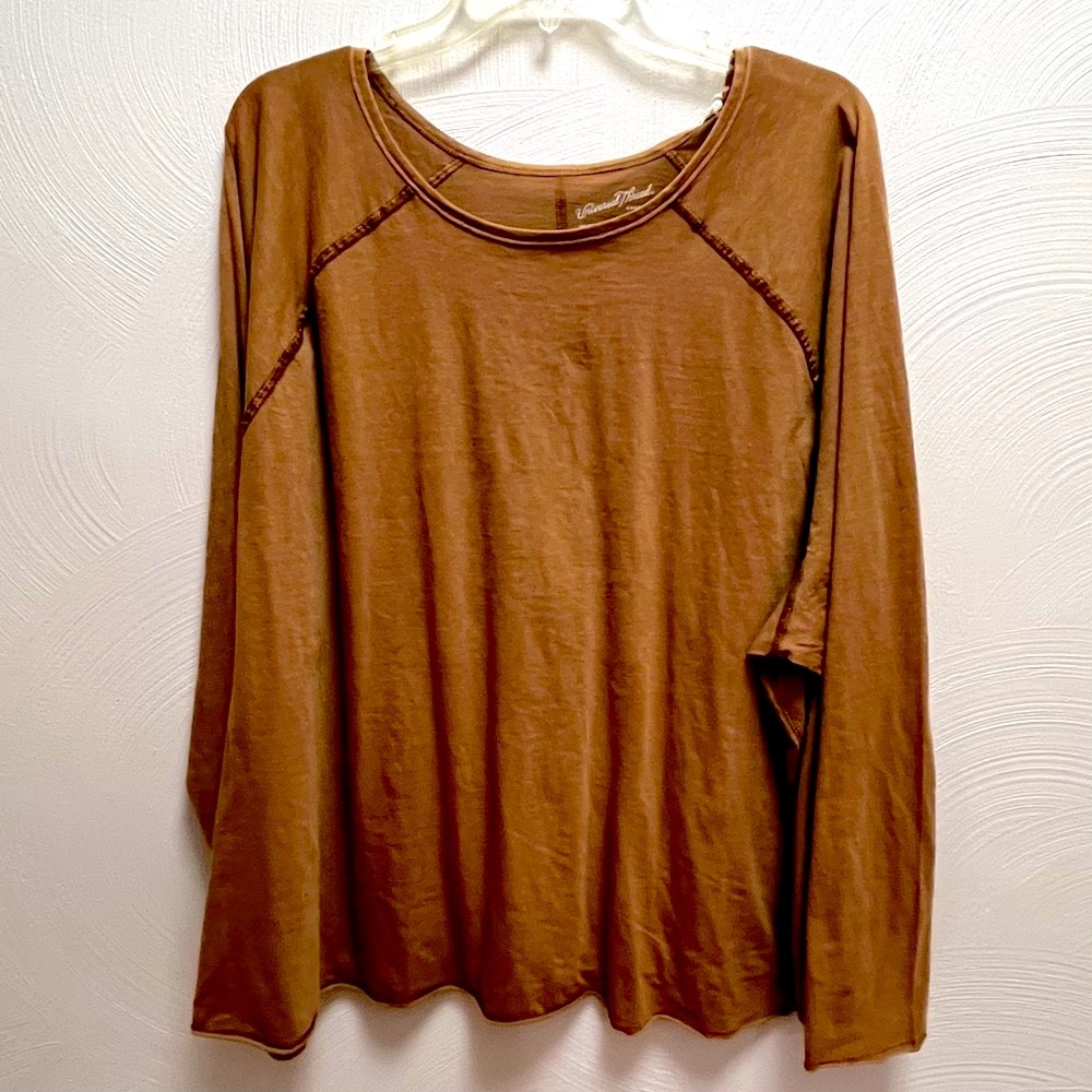 New w/Tags Universal Thread Tan Khaki Oversized Long Sleeve Top